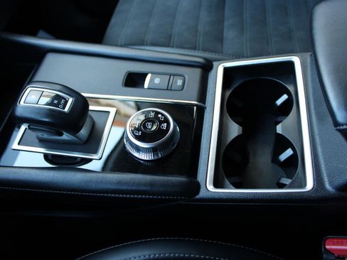 Used 2024 Mitsubishi Outlander SE Black Edition image 33