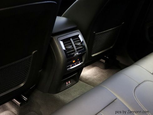 Certified 2024 BMW X4 xDrive30i image 14