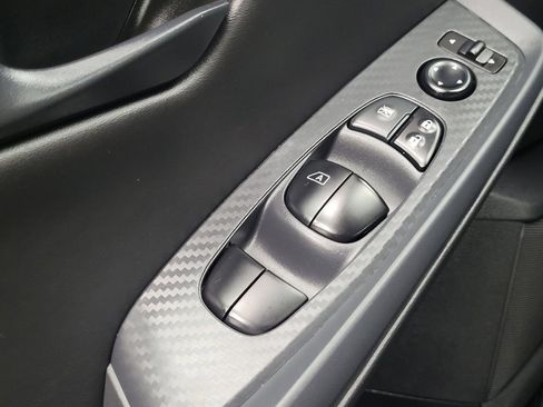 Used 2025 Nissan Sentra S FWD image 27