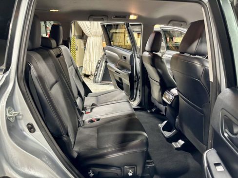Used 2015 Toyota Highlander Plus image 9