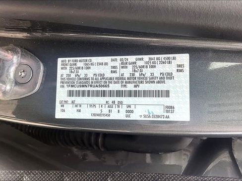 Used 2024 Ford Escape ST-Line w/ Tech Pack #1 AWD/4WD image 32