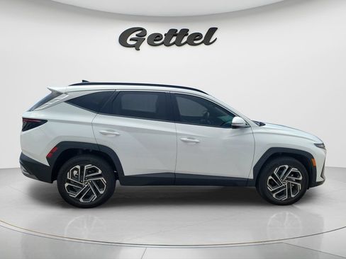 Used 2025 Hyundai Tucson Limited AWD/4WD image 4
