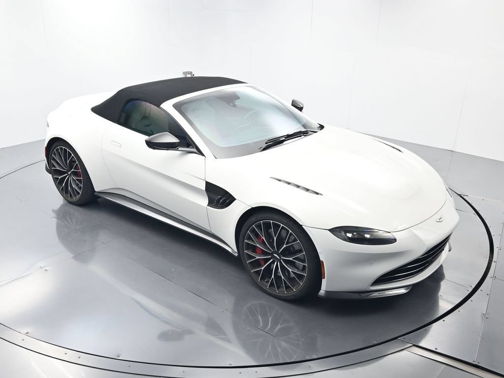 Used 2023 Aston Martin V8 Vantage Roadster RWD image 35