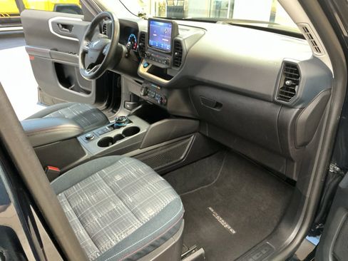 Used 2023 Ford Bronco Sport Heritage w/ Heritage Convenience Package image 16