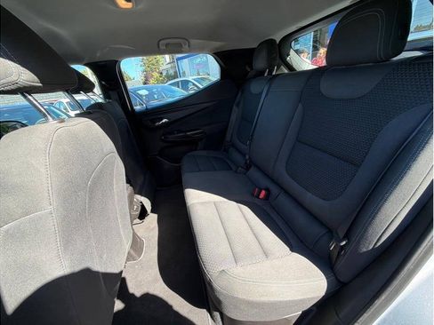 Used 2023 Chevrolet Bolt EUV LT w/ Driver Confidence Package FWD image 17