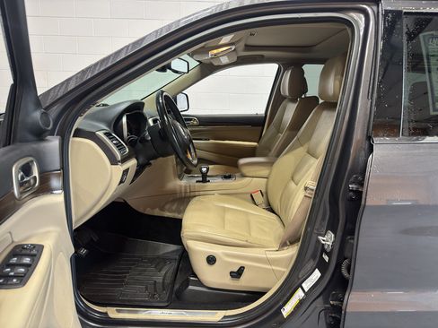 Used 2014 Jeep Grand Cherokee Limited AWD/4WD image 14