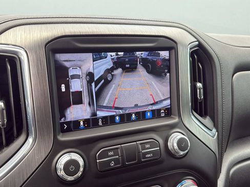 Used 2023 GMC Sierra 3500 Denali w/ Denali Ultimate Package AWD/4WD image 18