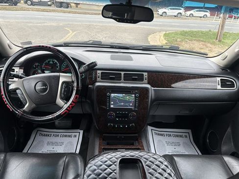 Used 2014 GMC Yukon Denali image 24