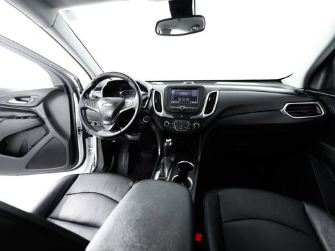 Used 2021 Chevrolet Equinox LT FWD image 17