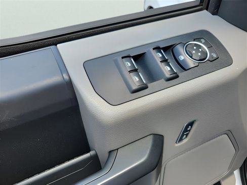 Used 2019 Ford F150 XL w/ XL Power Equipment Group AWD/4WD image 17