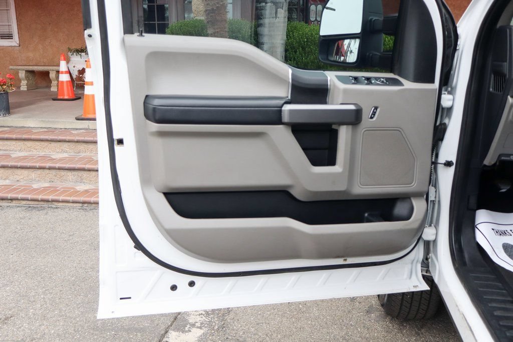 Used 2019 Ford F350 XLT AWD/4WD image 12