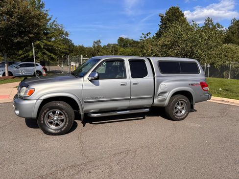 Used 2004 Toyota Tundra SR5 w/ SR5 Extra Value Pkg AWD/4WD image 3