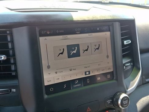 Used 2022 RAM 1500 Big Horn AWD/4WD image 16