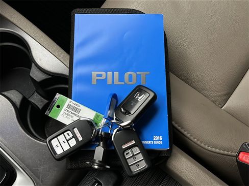 Used 2016 Honda Pilot EX-L image 32