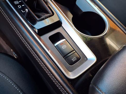 Used 2023 Nissan Altima 2.5 SV w/ SV Premium Package image 15