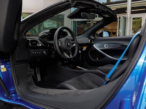 New 2026 McLaren Artura Spider RWD image 46