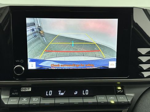 Used 2025 Toyota Camry LE image 16