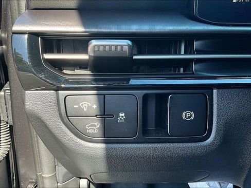 Certified 2026 Kia Sportage SX AWD/4WD image 15