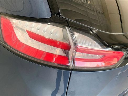 Used 2019 Ford Edge SEL w/ Equipment Group 201A FWD image 13