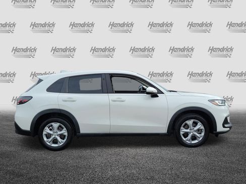Used 2023 Honda HR-V LX image 8