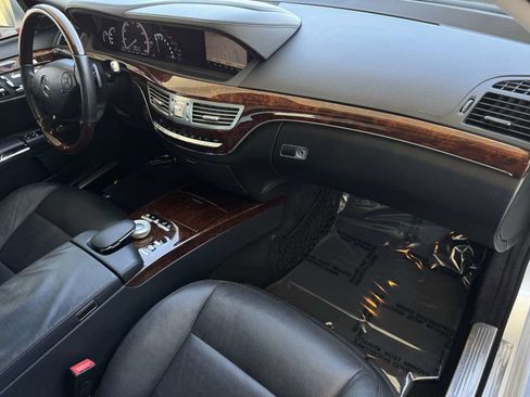 Used 2013 Mercedes-Benz S 550 Sedan image 23