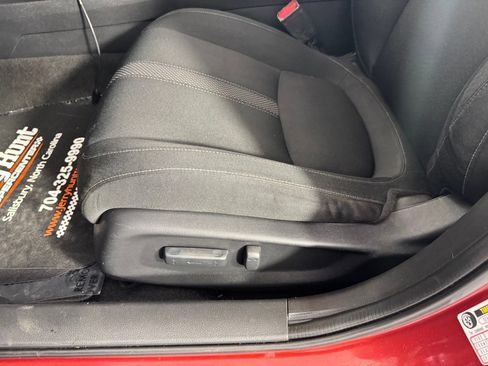 Used 2019 Honda Civic EX image 15