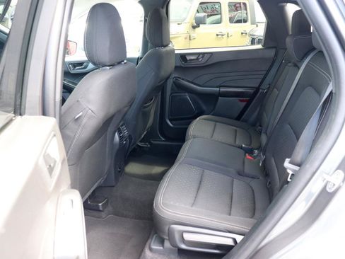 Used 2025 Ford Escape Active AWD/4WD image 12