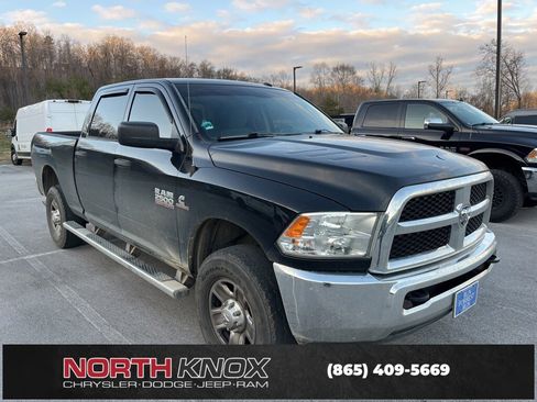 Used 2018 RAM 2500 Tradesman w/ Chrome Appearance Group image 2