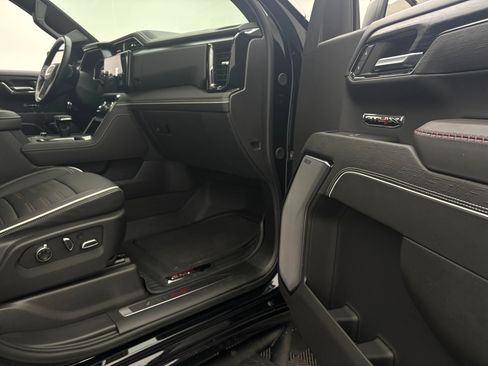 Used 2024 GMC Sierra 1500 AT4X AWD/4WD image 39