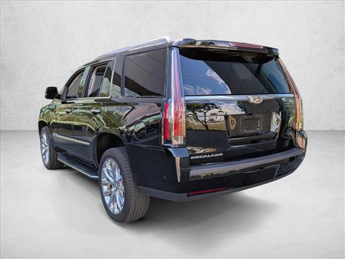 Used 2020 Cadillac Escalade Luxury image 7