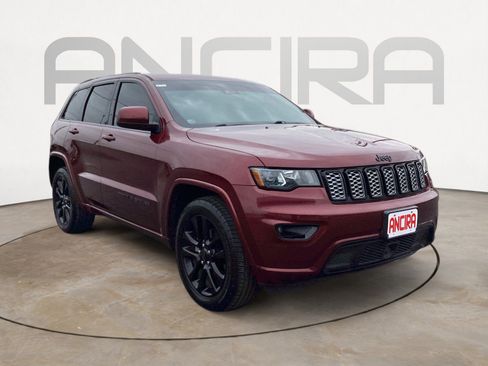 Used 2020 Jeep Grand Cherokee Altitude image 6