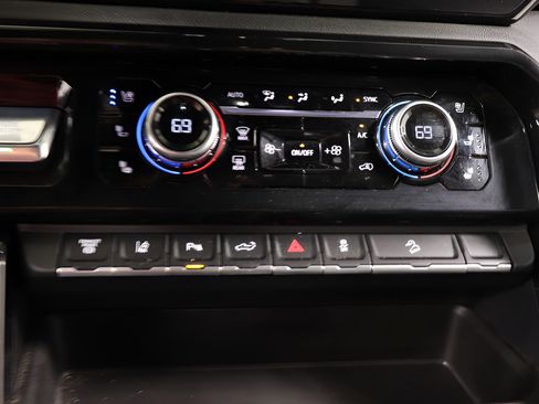 Used 2026 GMC Sierra 2500 AT4 w/ AT4 Premium Plus Package AWD/4WD image 11