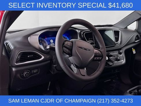 New 2026 Chrysler Pacifica Select w/ S Appearance Package FWD image 9