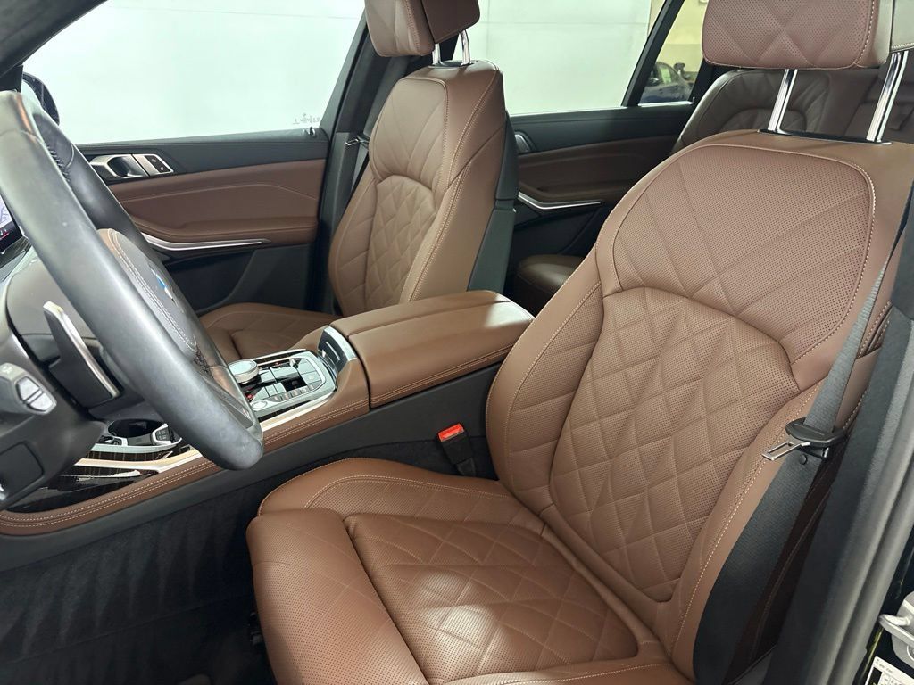 Certified 2026 BMW X7 xDrive40i w/ Executive Package AWD/4WD image 26