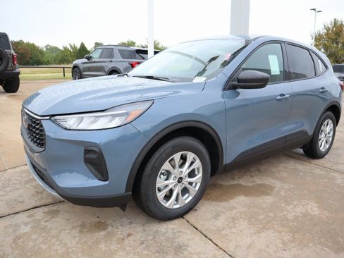 New 2026 Ford Escape Active FWD image 10