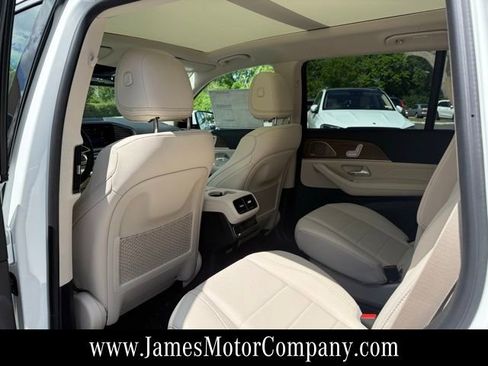 New 2026 Mercedes-Benz GLS 450 4MATIC image 17