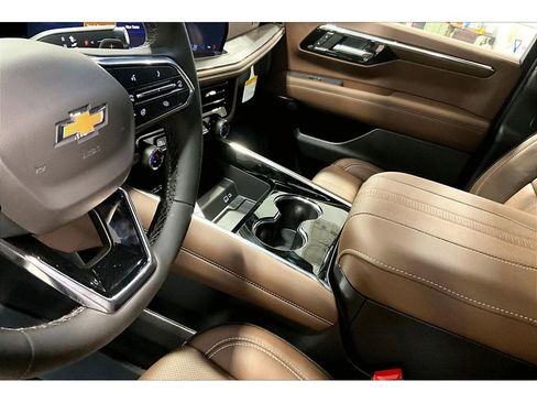 New 2026 Chevrolet Tahoe High Country AWD/4WD image 9
