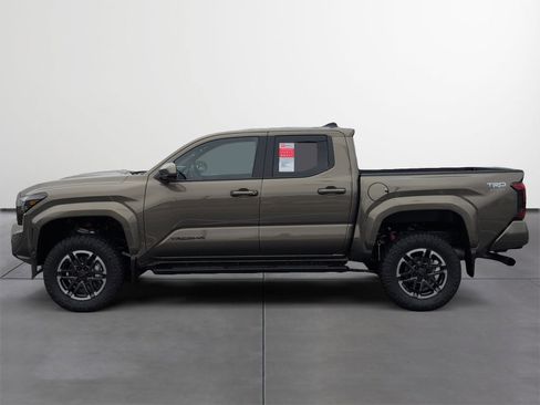 New 2026 Toyota Tacoma TRD Sport AWD/4WD image 3
