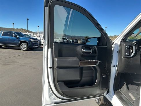 Used 2019 Chevrolet Silverado 1500 LT Trail Boss image 17