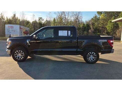 Used 2022 Ford F150 Lariat w/ Trailer Tow Package image 5