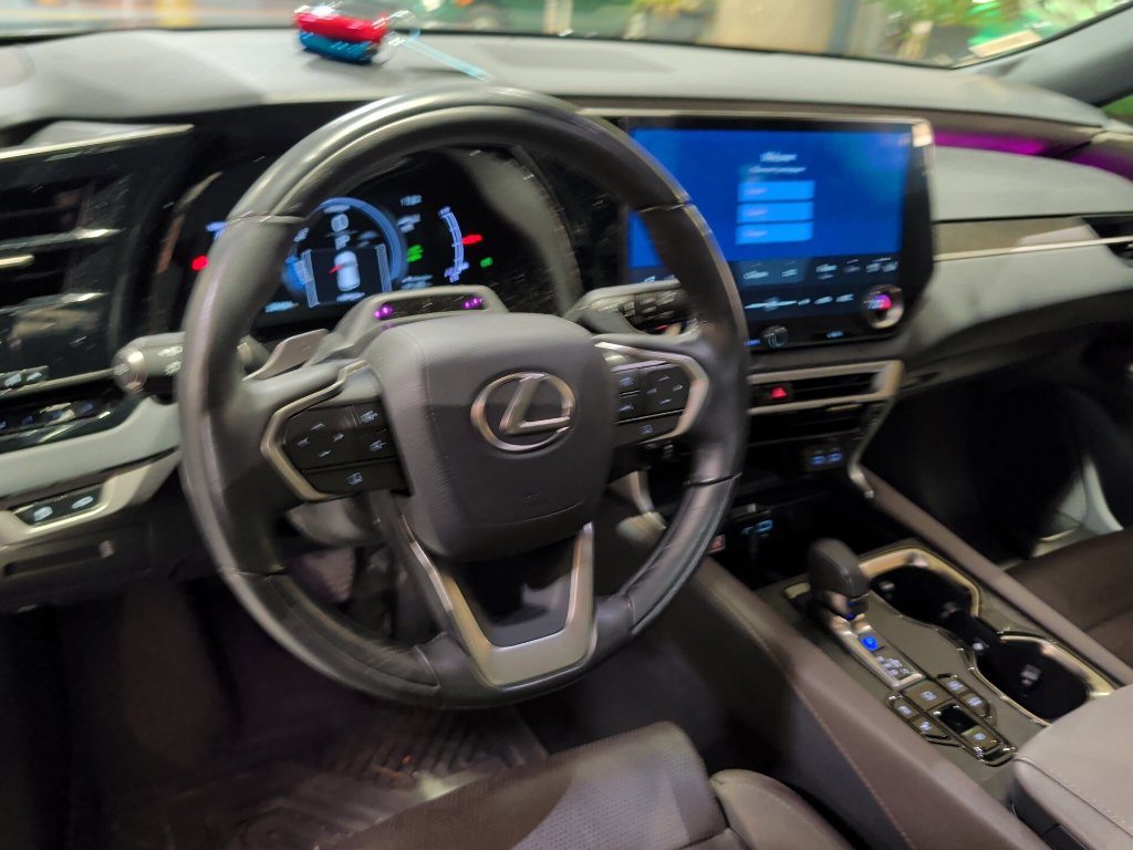 Used 2024 Lexus RX 450h AWD w/ Convenience Package image 5