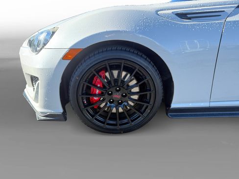 Used 2018 Subaru BRZ tS image 9