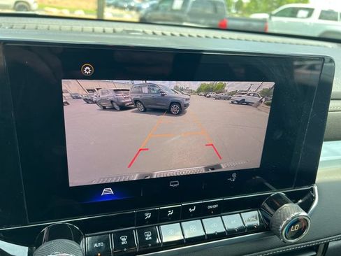 Certified 2023 Chevrolet Colorado LT w/ LT Convenience Package AWD/4WD image 19