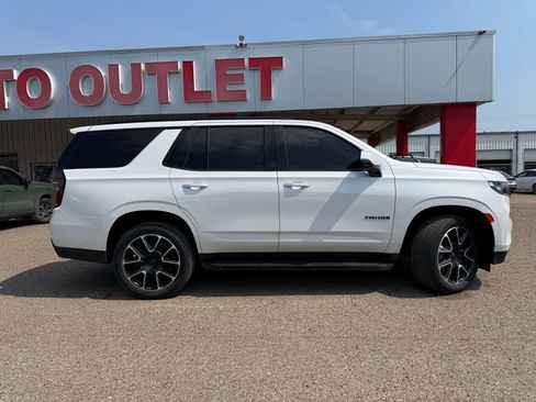 Used 2024 Chevrolet Tahoe RST w/ Luxury Package RWD image 3