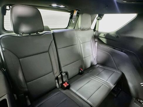 Used 2026 Chevrolet Tahoe High Country AWD/4WD image 34