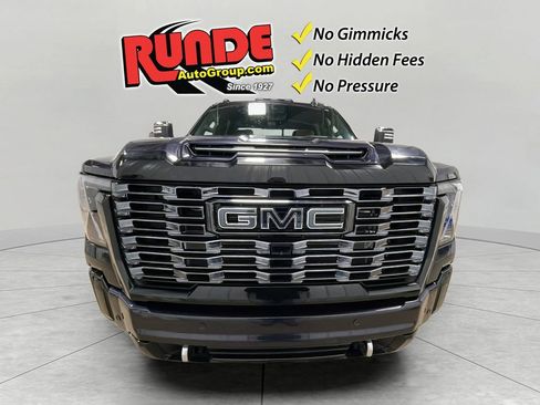 Used 2025 GMC Sierra 2500 Denali Ultimate w/ Max Trailering Package image 8