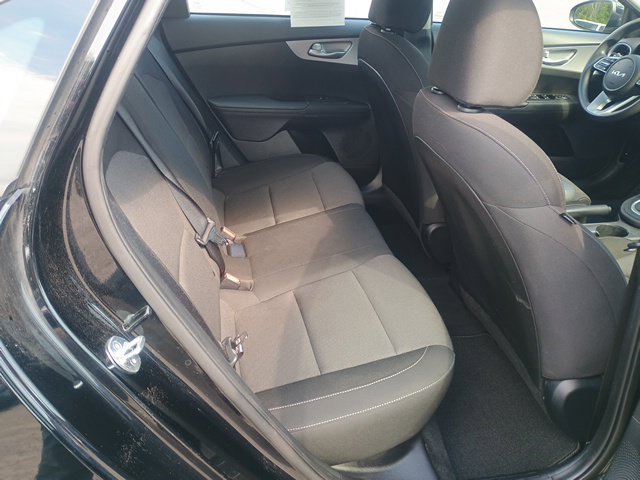 Used 2023 Kia Forte LXS w/ LXS Technology Package FWD image 18