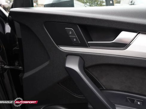 Used 2019 Audi SQ5 Premium Plus w/ Premium Plus Package image 30