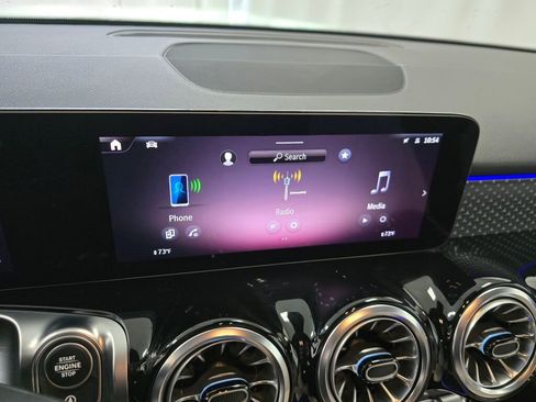 Certified 2025 Mercedes-Benz GLB 250 4MATIC image 15