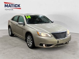 Used 2014 Chrysler 200 Limited video 1